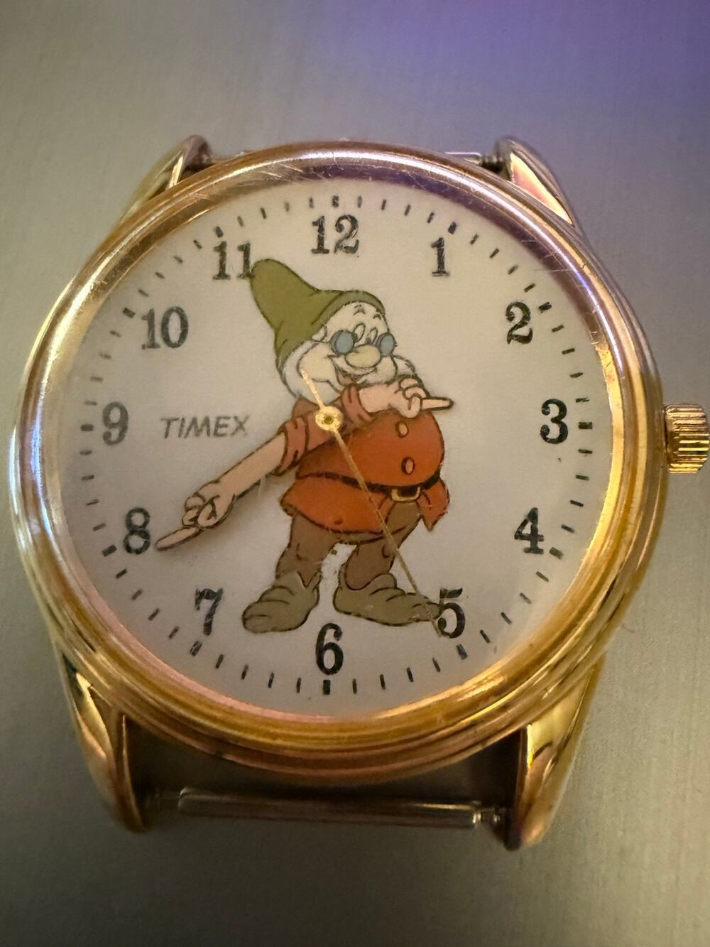 1993 Timex Disney Doc Snow White Seven Dwarfs Gold Tone Watch Untested